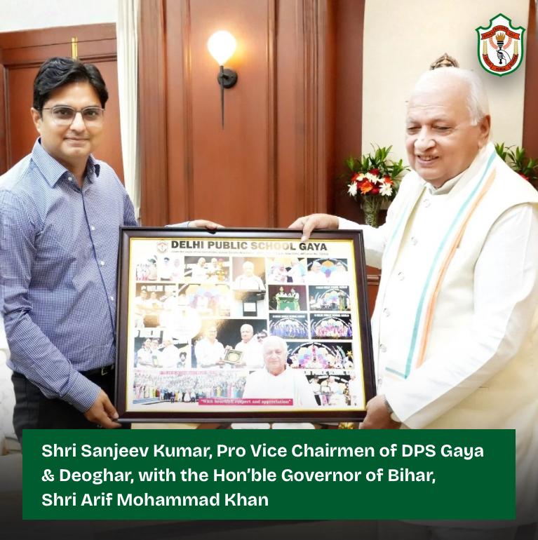 Sanjeev Kumar And Honble Governor of Bihar Shree Arif Mohammad Khan with Awrads